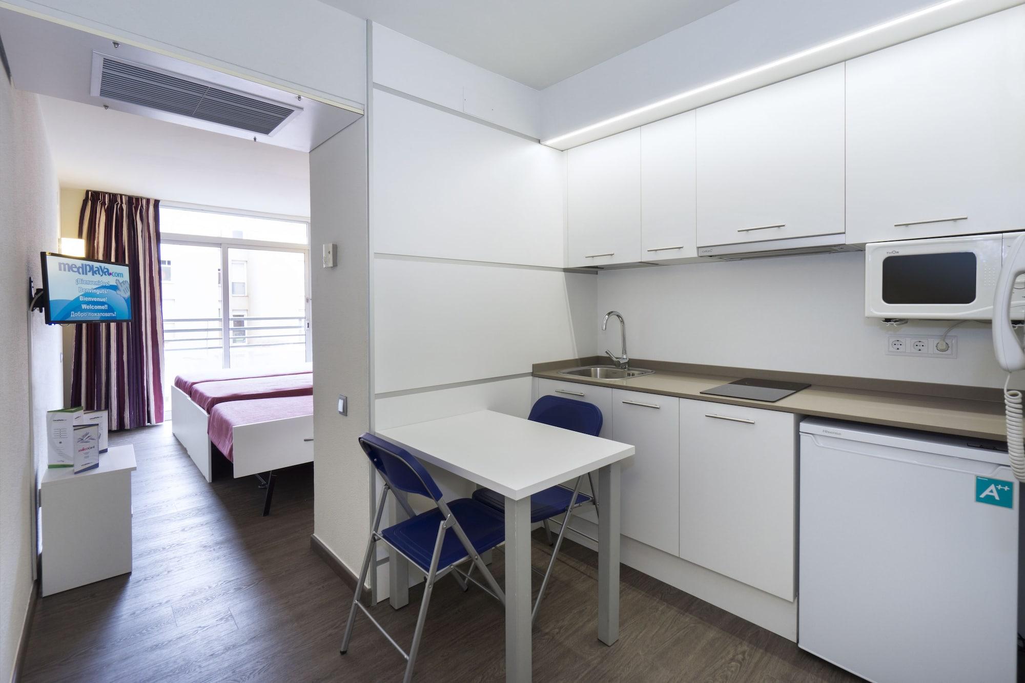 Medplaya Aparthotel Esmeraldas Тоса де Мар Екстериор снимка