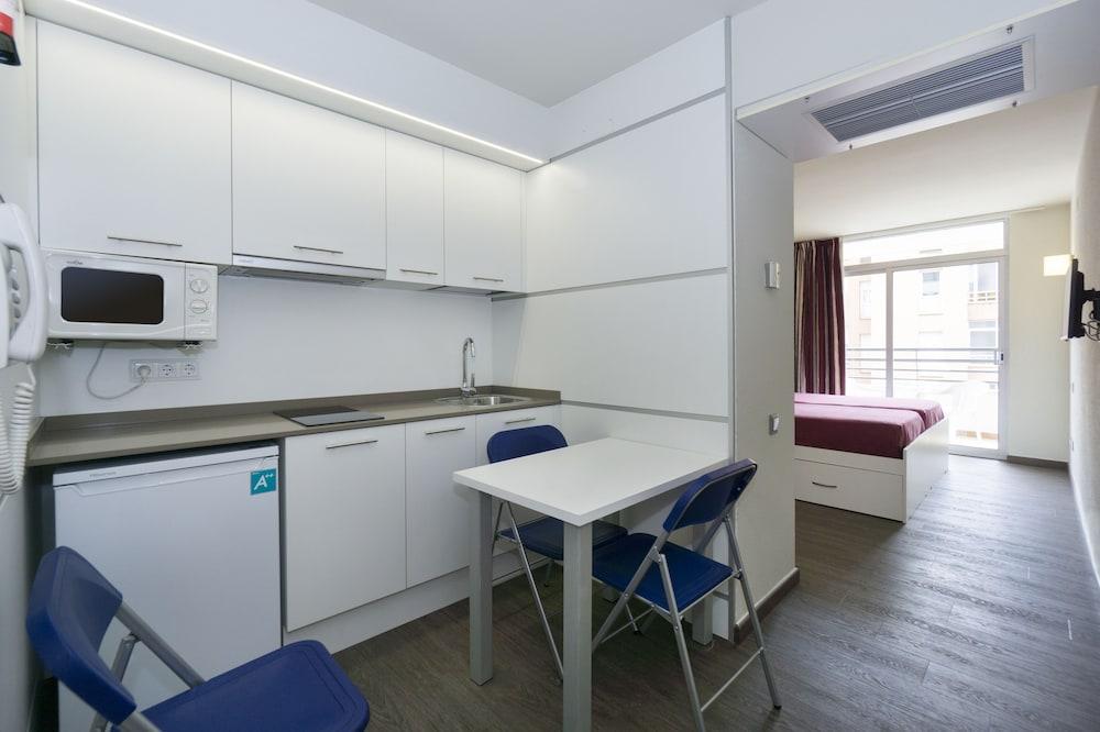 Medplaya Aparthotel Esmeraldas Тоса де Мар Екстериор снимка