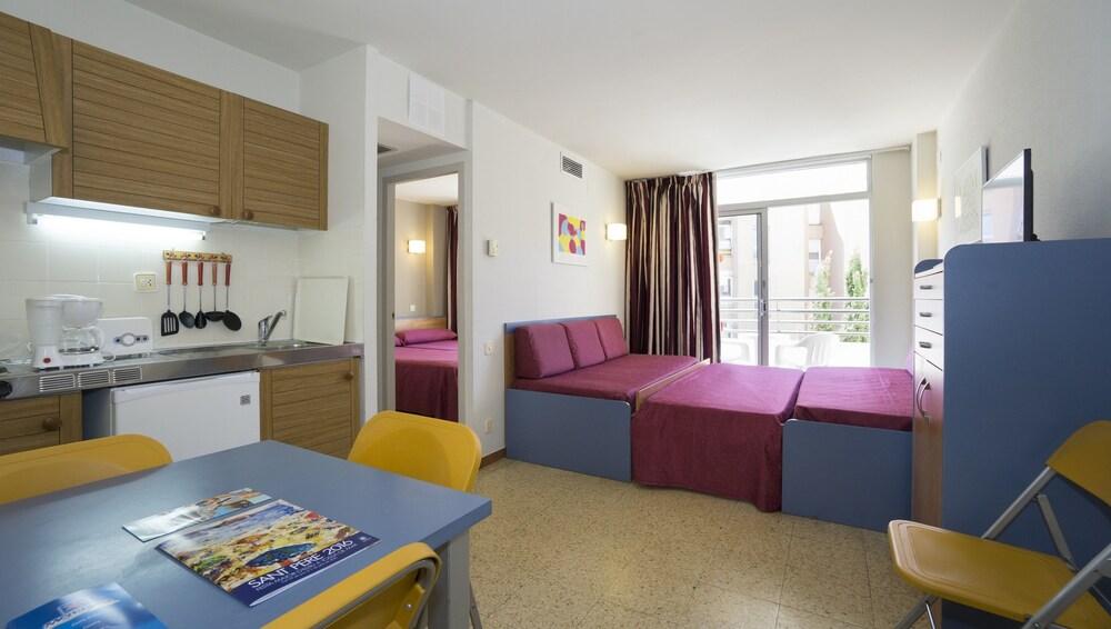 Medplaya Aparthotel Esmeraldas Тоса де Мар Екстериор снимка