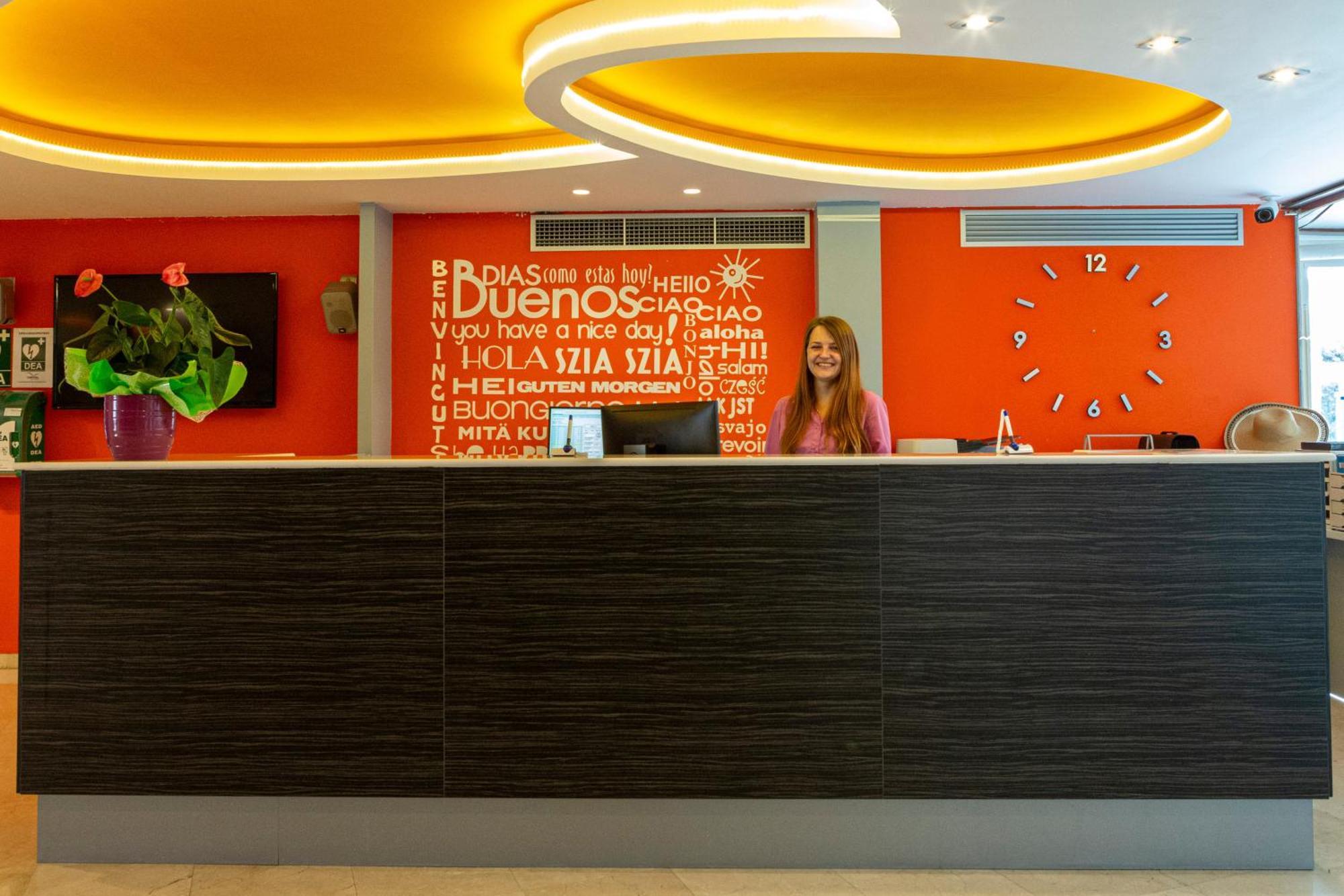 Medplaya Aparthotel Esmeraldas Тоса де Мар Екстериор снимка