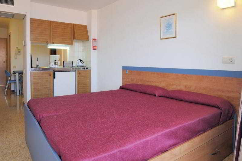 Medplaya Aparthotel Esmeraldas Тоса де Мар Екстериор снимка